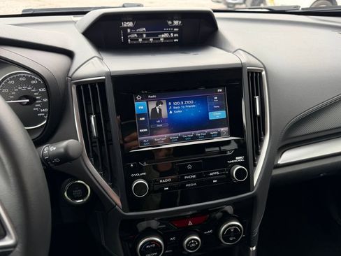 Used 2023 Subaru Forester Premium image 26