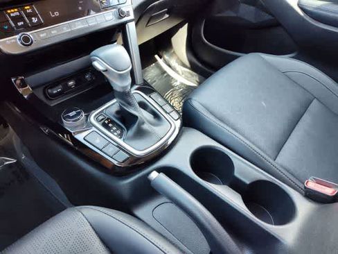 Used 2024 Kia Seltos EX image 24