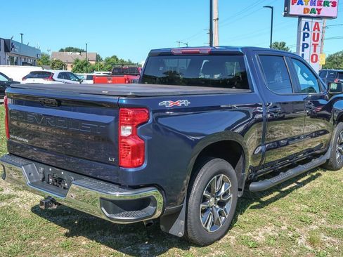 Used 2023 Chevrolet Silverado 1500 LT w/ Protection Package AWD/4WD image 10