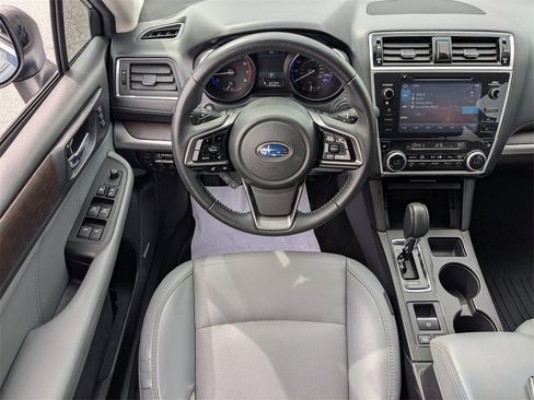 Used 2019 Subaru Outback 2.5i Limited image 19