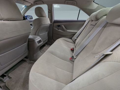 Used 2009 Toyota Camry LE image 18