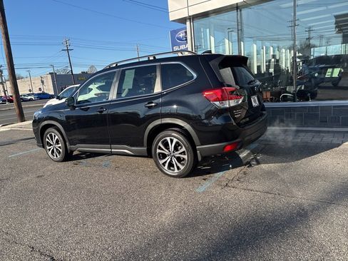 Used 2023 Subaru Forester Limited image 13