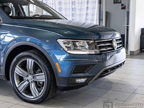 Used 2020 Volkswagen Tiguan SEL image 3