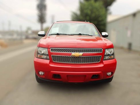 Used 2012 Chevrolet Avalanche LS w/ All-Star Edition image 2