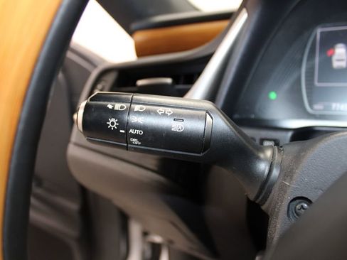 Used 2020 Lexus ES 350 Luxury image 40