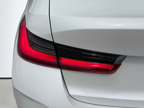 Certified 2025 BMW 330i Sedan image 11