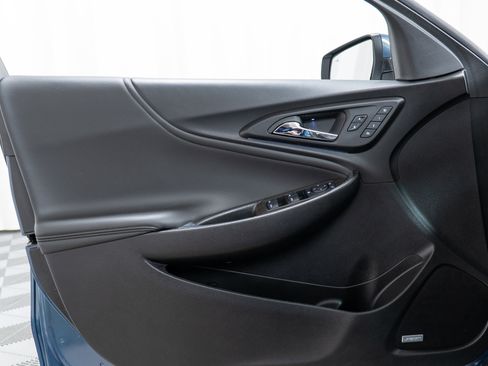 Used 2024 Chevrolet Malibu LT w/ LPO, Floor Liner Package image 11