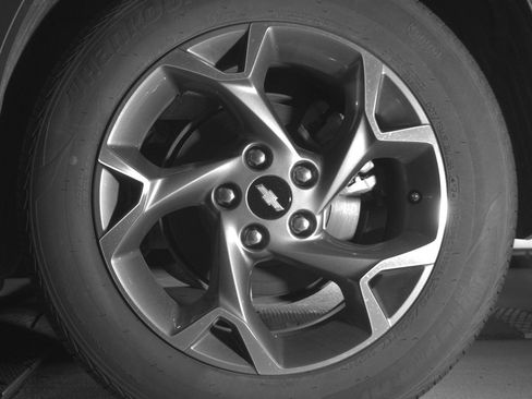 Used 2025 Chevrolet Trax LT FWD image 14