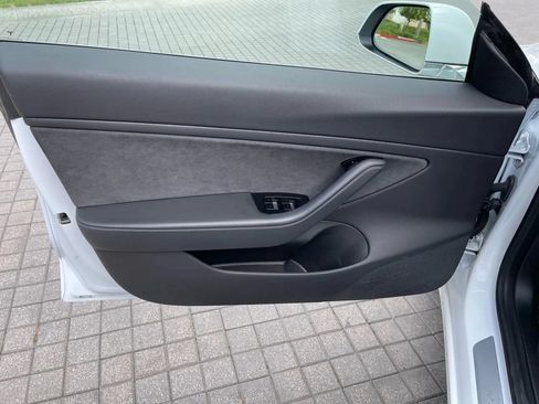 Used 2020 Tesla Model 3 Standard Range Plus RWD image 33