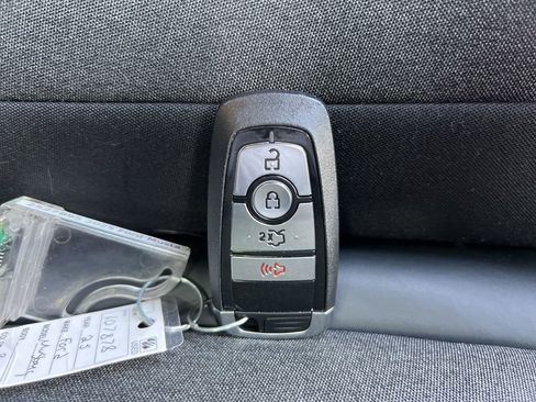 Used 2025 Ford Mustang Coupe image 27