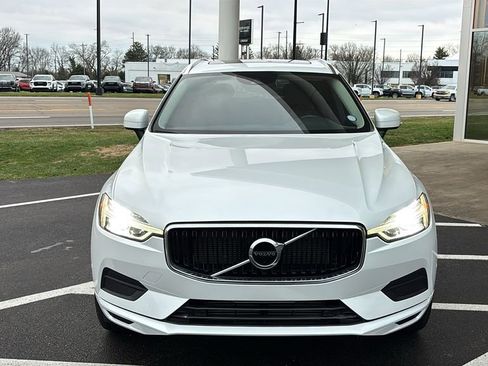 Used 2018 Volvo XC60 T5 Momentum w/ Vision Package image 5