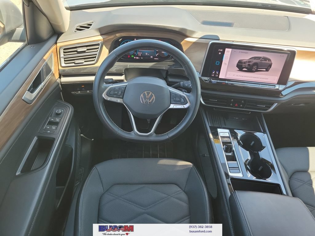 Used 2025 Volkswagen Atlas SE AWD/4WD image 8
