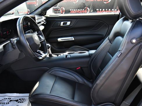 Used 2024 Ford Mustang Premium image 17