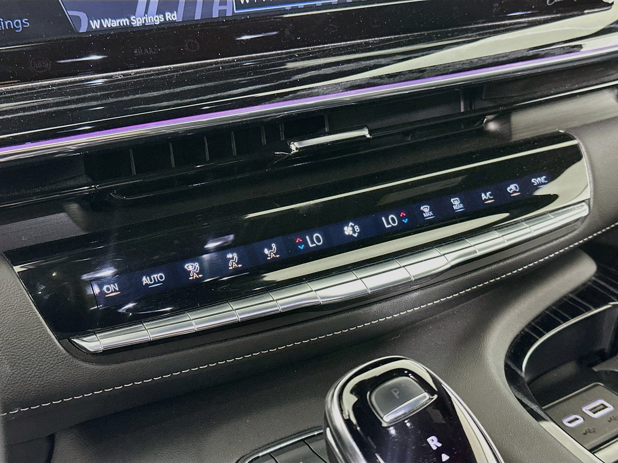 Used 2023 Cadillac Escalade ESV Sport AWD/4WD image 24