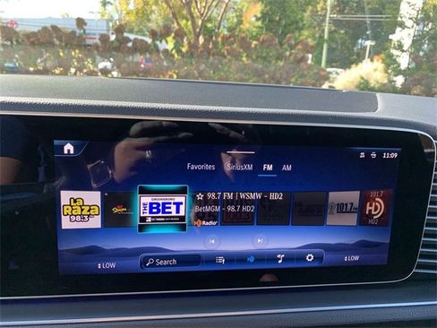 Used 2025 Mercedes-Benz GLE 450 4MATIC image 24