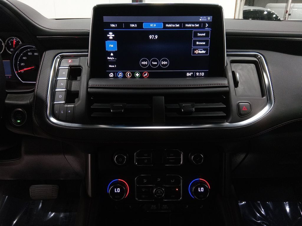 Used 2021 Chevrolet Suburban RST AWD/4WD image 13