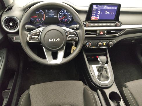 Used 2024 Kia Forte LXS FWD image 22