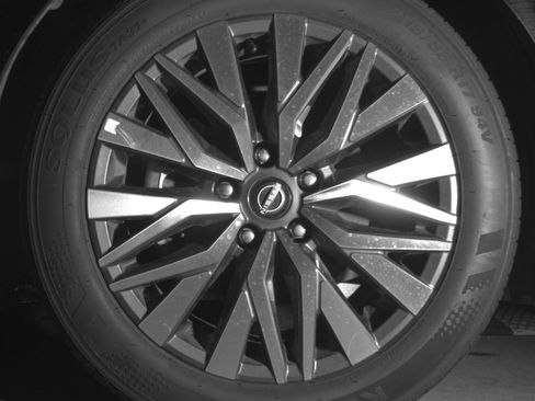 Used 2025 Nissan Altima 2.5 SV FWD image 12