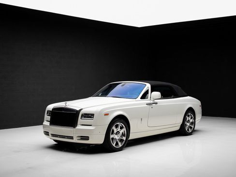 Used 2013 Rolls-Royce Phantom Drophead Coupe RWD image 6