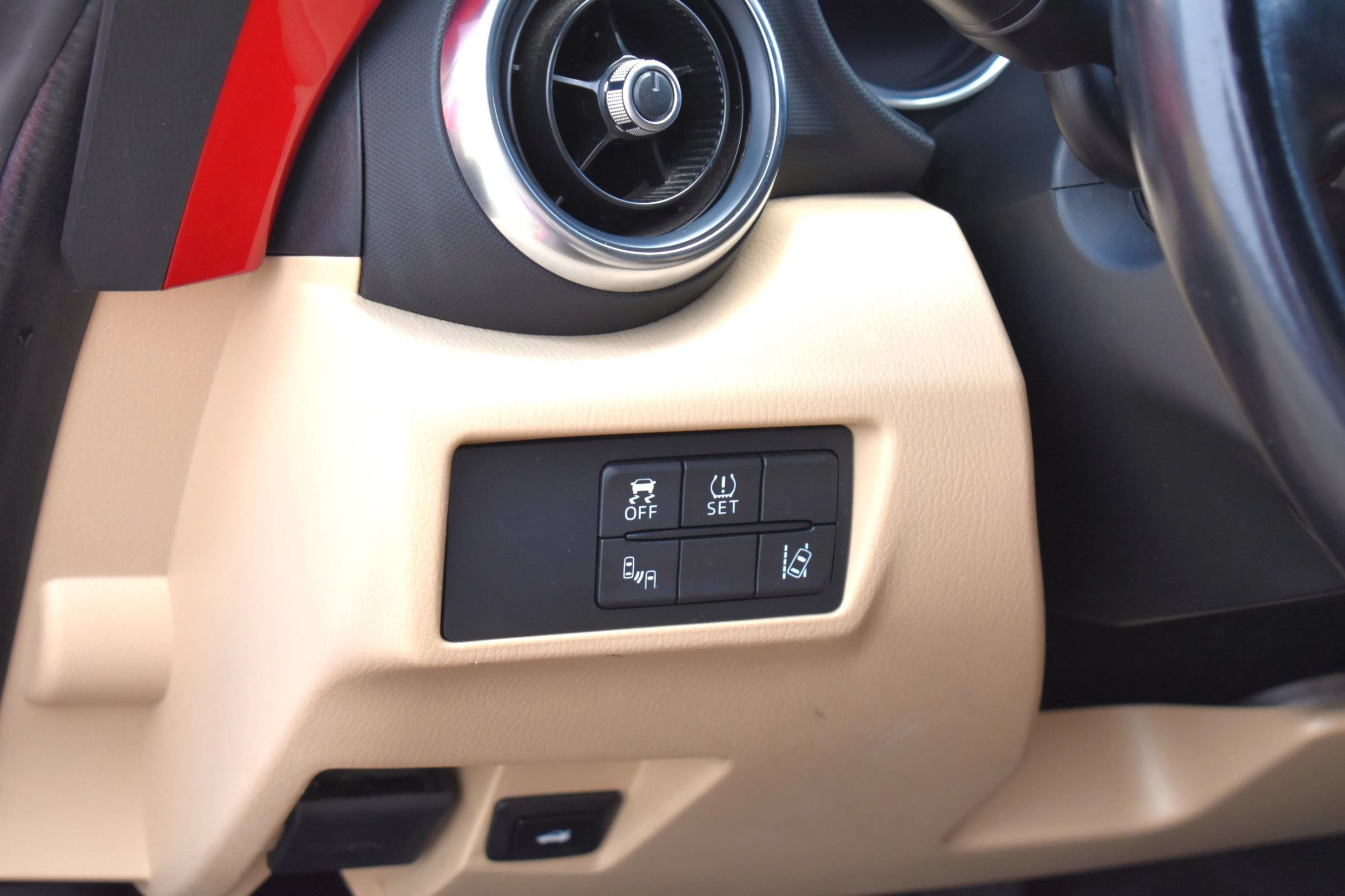 Used 2016 MAZDA MX-5 Miata Grand Touring RWD image 24