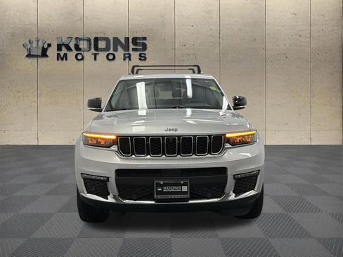 Used 2022 Jeep Grand Cherokee L Limited w/ Luxury Tech Group II image 3