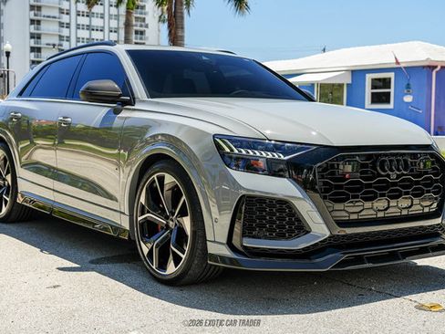 Used 2024 Audi RS Q8 AWD/4WD image 10