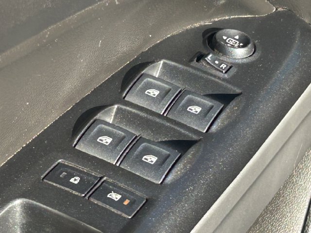 Used 2018 Chevrolet Colorado ZR2 AWD/4WD image 29