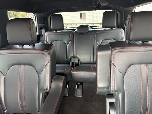 Used 2022 Ford Expedition Limited AWD/4WD image 14