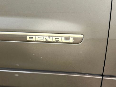 Used 2016 GMC Acadia Denali AWD/4WD image 5