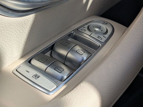 Used 2022 Mercedes-Benz E 450 4MATIC Sedan image 10