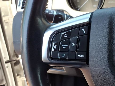 Used 2019 Land Rover Discovery Sport SE AWD/4WD image 24