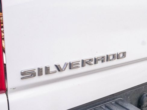 Used 2024 Chevrolet Silverado 2500 LT image 11