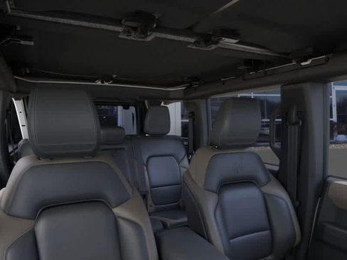 New 2025 Ford Bronco Big Bend w/ Black Diamond Package image 12