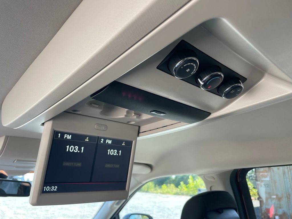 Used 2019 Dodge Grand Caravan SE w/ UConnect Hands-Free Group FWD image 7