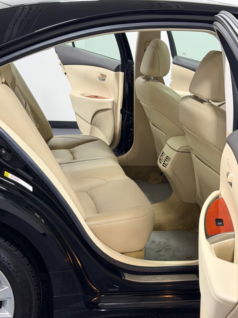 Used 2010 Lexus ES 350 w/ Preferred Accessory Package FWD image 10