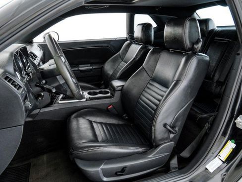 Used 2009 Dodge Challenger R/T RWD image 25