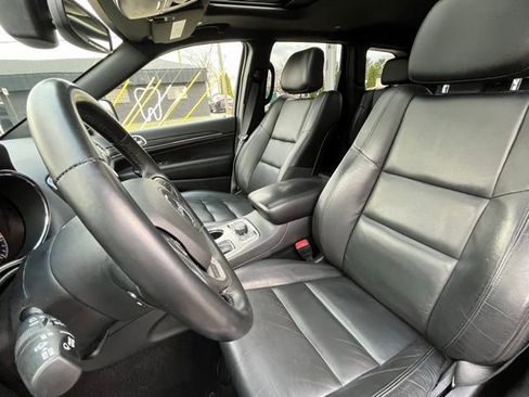 Used 2022 Jeep Grand Cherokee Limited image 20