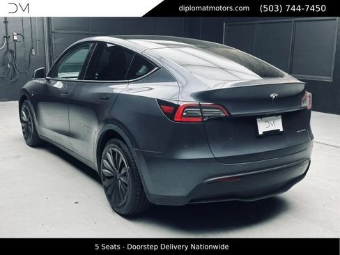 Used 2021 Tesla Model Y Long Range AWD/4WD image 5