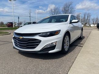 Used 2023 Chevrolet Malibu LT video 1