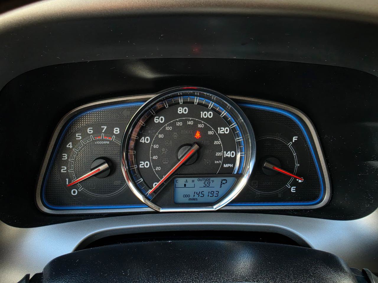 Used 2013 Toyota RAV4 Limited AWD/4WD image 23