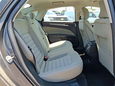 Used 2018 Ford Fusion S FWD image 30