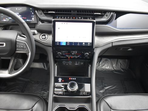 Used 2023 Jeep Grand Cherokee 4WD 4xe image 20