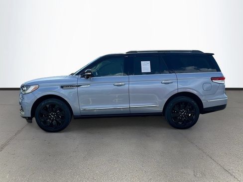 Used 2023 Lincoln Navigator Black Label AWD/4WD image 4