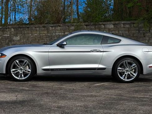 Used 2019 Ford Mustang Premium w/ Equipment Group 201A RWD image 6