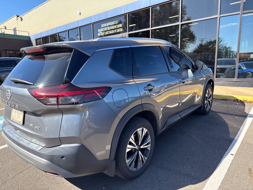 Used 2021 Nissan Rogue SV w/ Premium Package AWD/4WD image 4