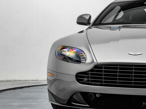 Used 2014 Aston Martin V8 Vantage S RWD image 30
