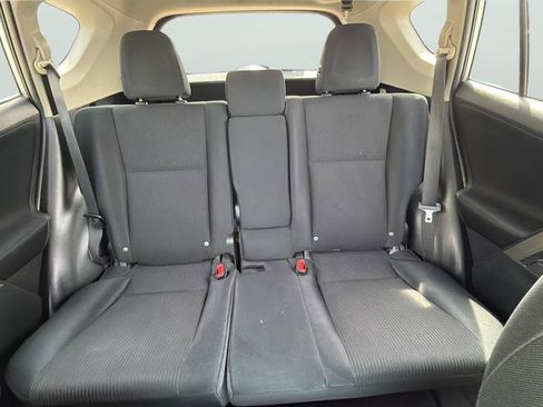 Used 2015 Toyota RAV4 LE image 24