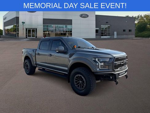 Used 2020 Ford F150 Raptor w/ Equipment Group 802A Luxury AWD/4WD image 2