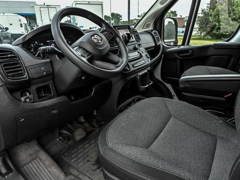 Used 2023 RAM ProMaster 2500 FWD image 12