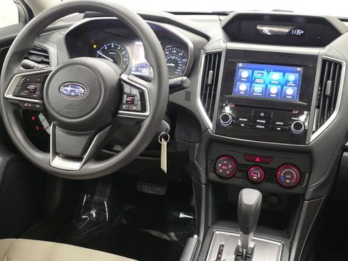 Used 2019 Subaru Impreza 2.0i Premium image 5